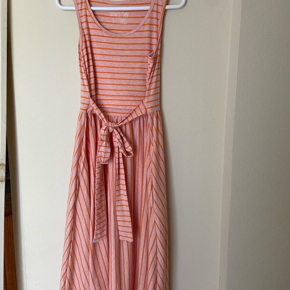 EUC Latched Mama Nursing /Maternity Sundress (small)